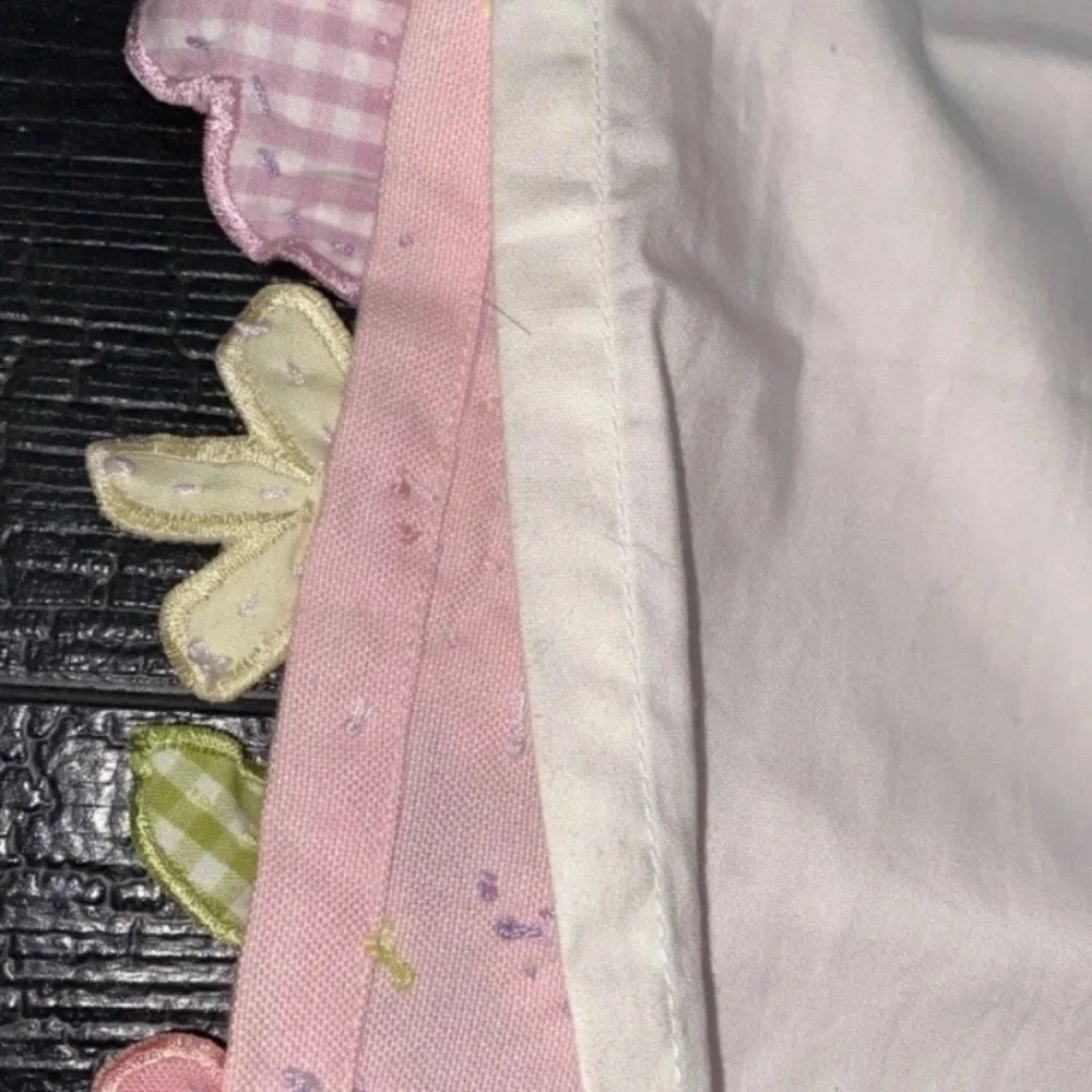 Pottery Barn Kids Pink FLOWER‎ GARDEN Floral Appliqué Window Single Valance (1)